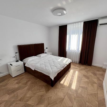 Ancodirect Apartments Radauti Exterior foto