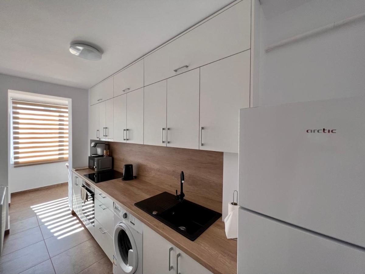 Ancodirect Apartments Radauti Exterior foto